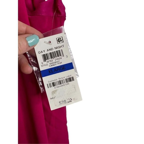 bar III Keyhole Cold Shoulder Blouse pink NWT size L - Picture 6 of 7